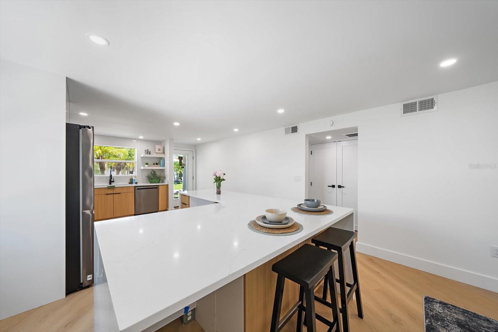 SPANISH MAIN YACHT CLUB CONDO - Residential