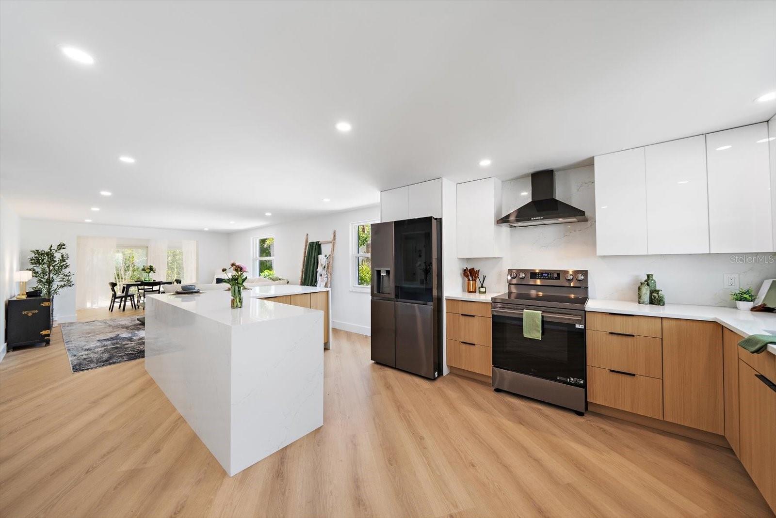 SPANISH MAIN YACHT CLUB CONDO - Residential