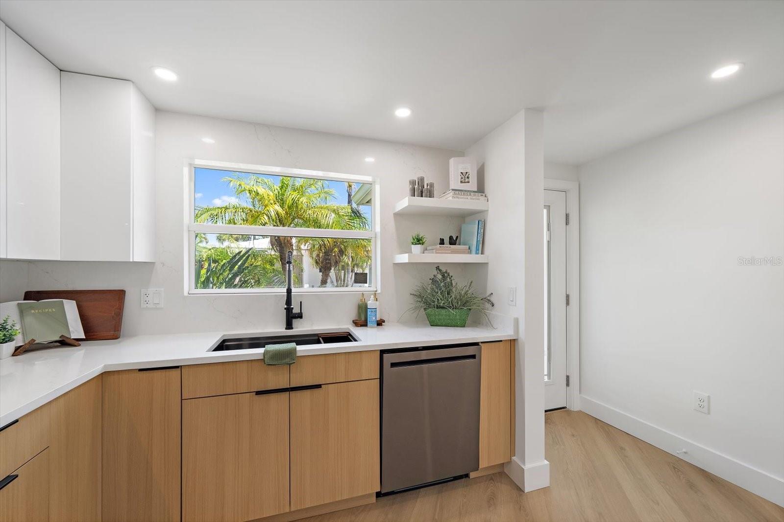 SPANISH MAIN YACHT CLUB CONDO - Residential