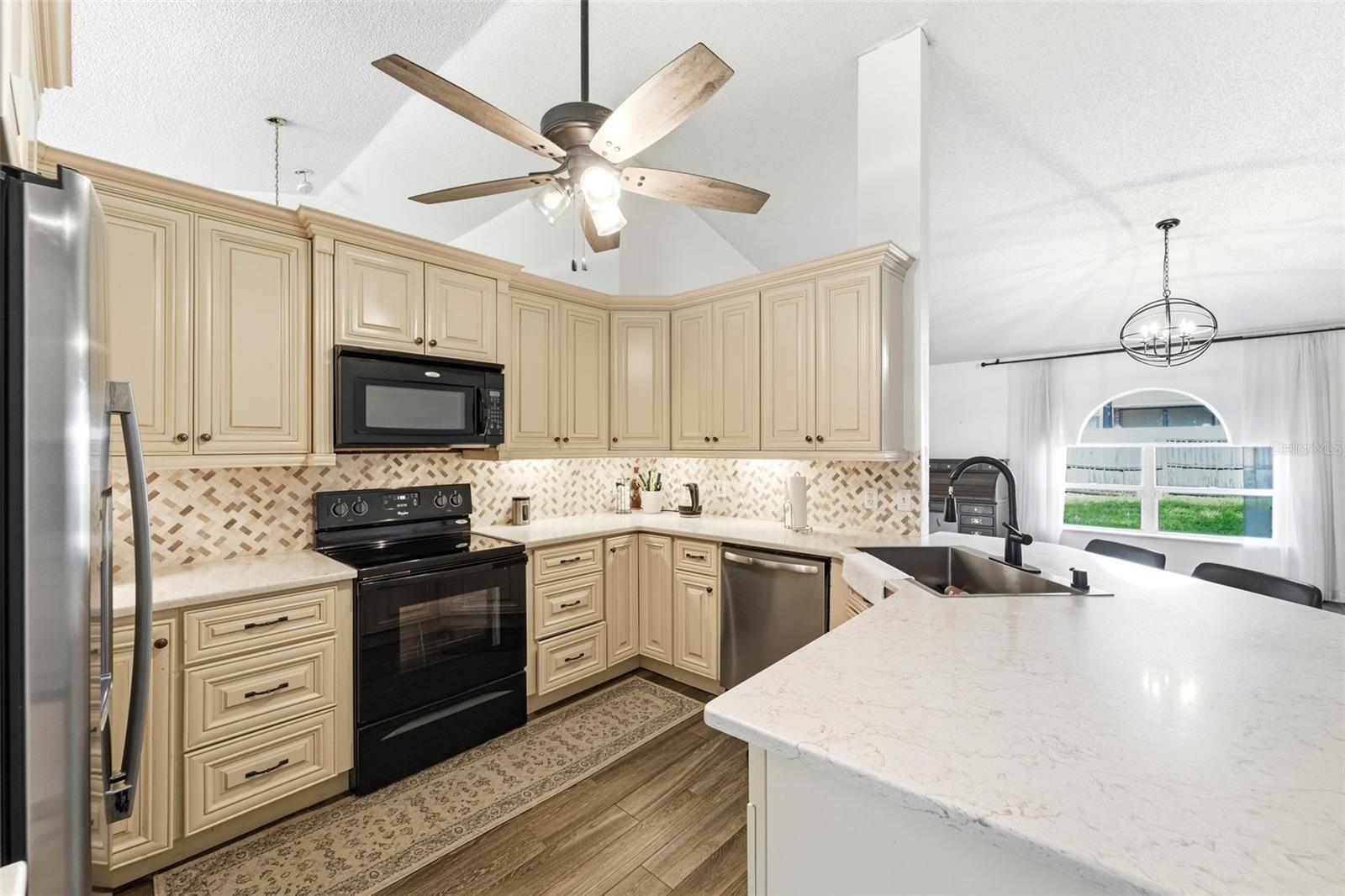 DELTONA LAKES UN 40 - Residential