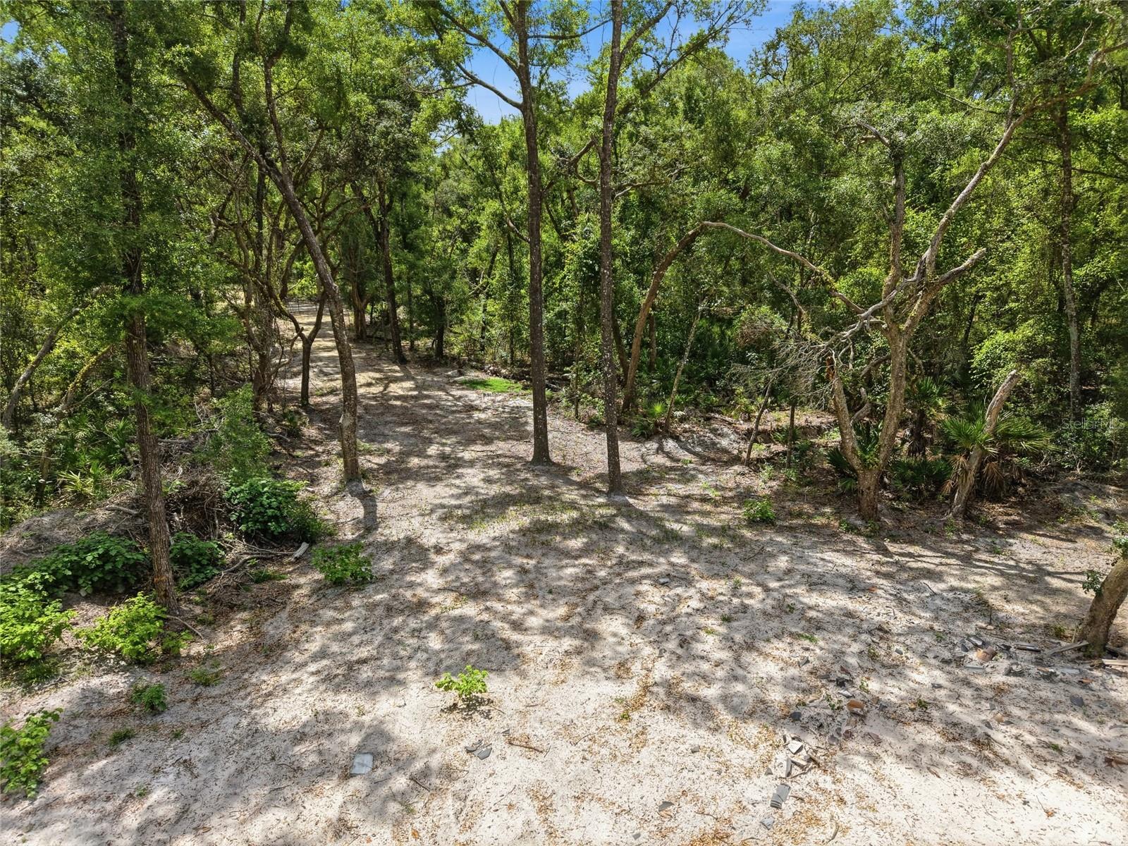 DRUMMOND ESTATES - Land