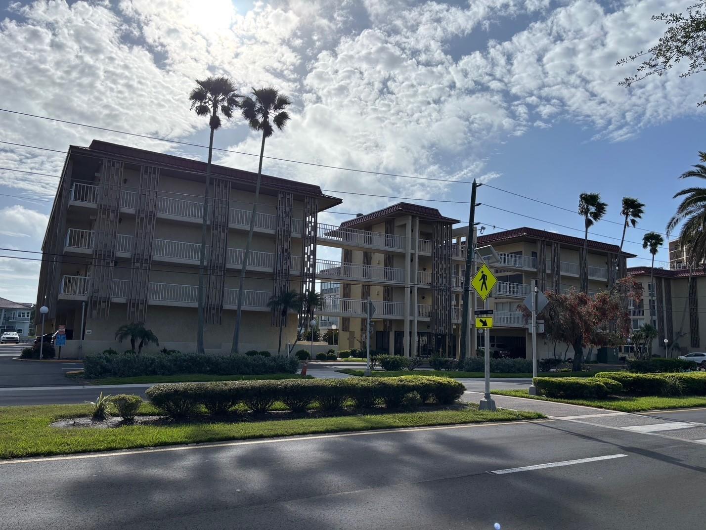 ISLANDER THE CONDO - Residential