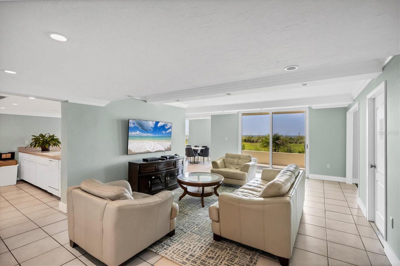 ARBOMAR APTS - Residential