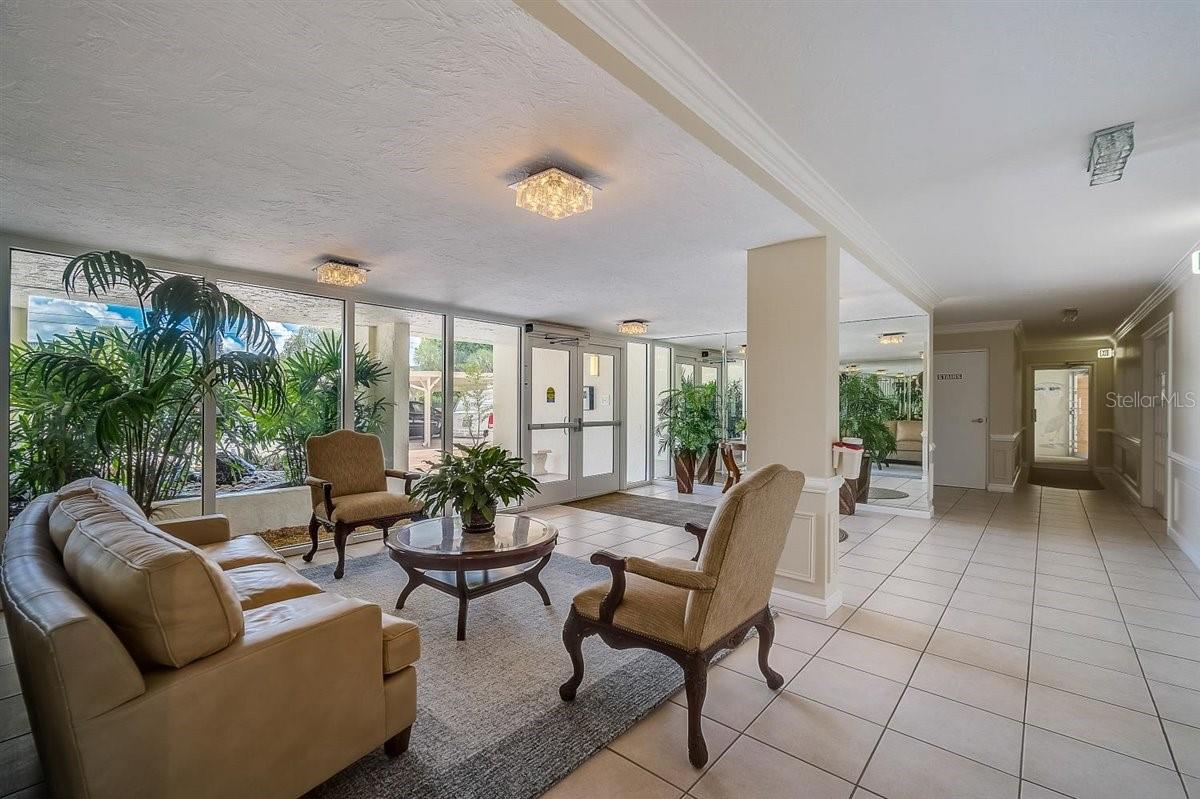 ARBOMAR APTS - Residential