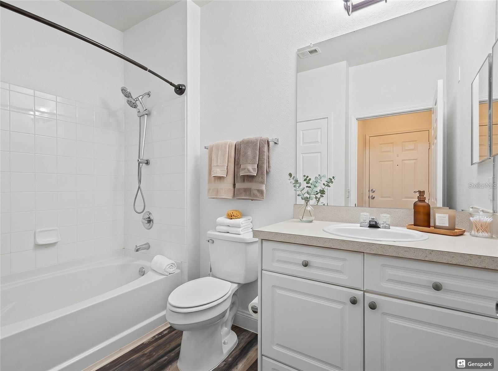 RESIDENCE AT RENAISSANCE - Residential Lease