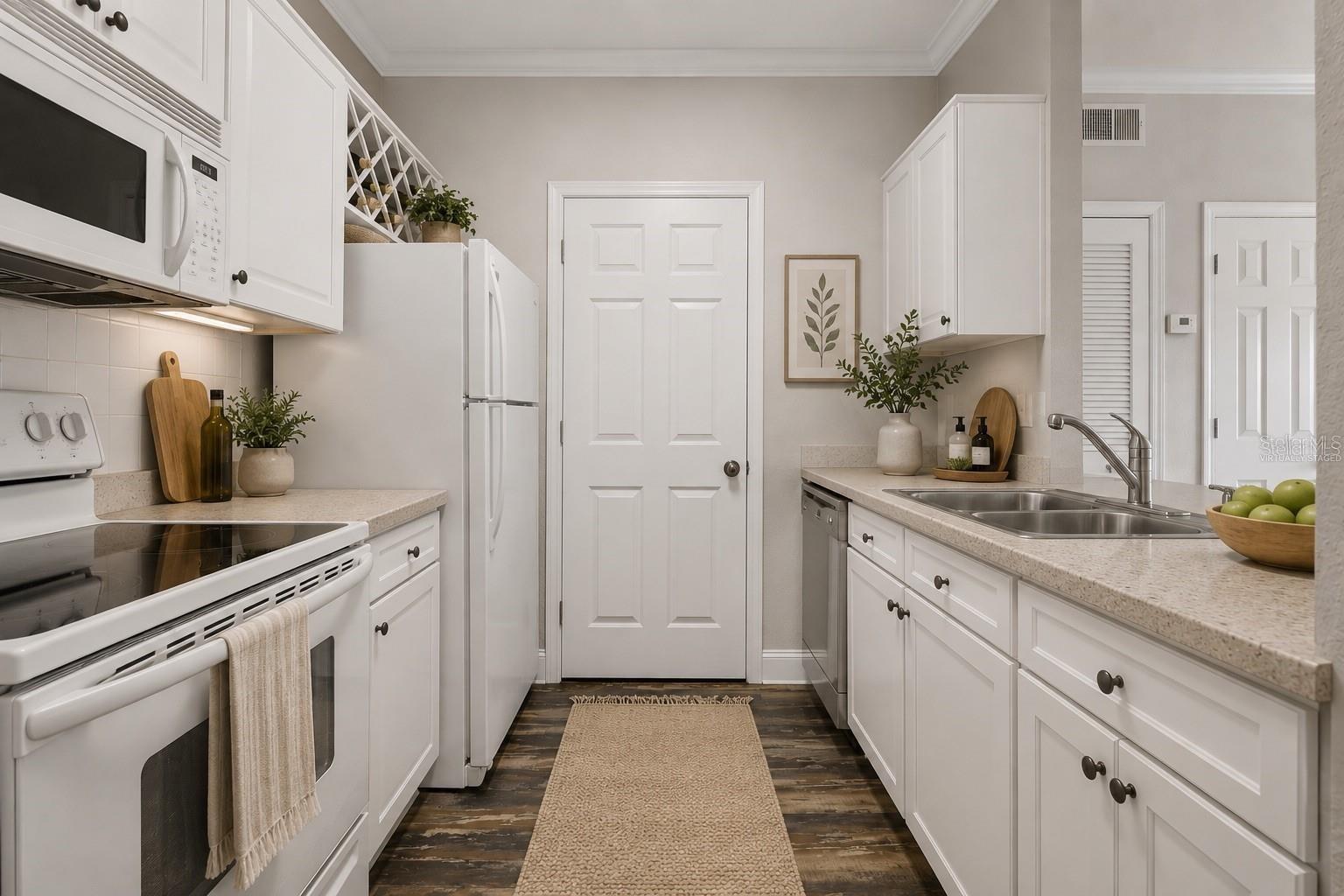 RESIDENCE AT RENAISSANCE - Residential Lease