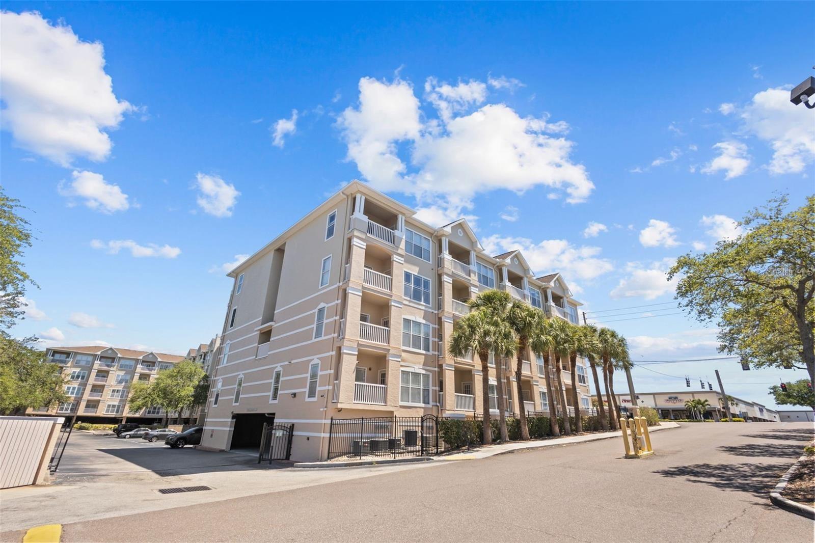 RESIDENCE AT RENAISSANCE - Residential Lease