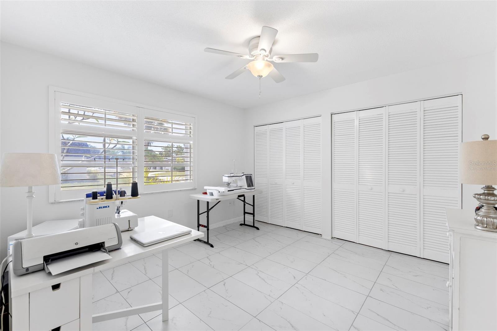 GLEN OAKS RIDGE VILLAS 1 - Residential