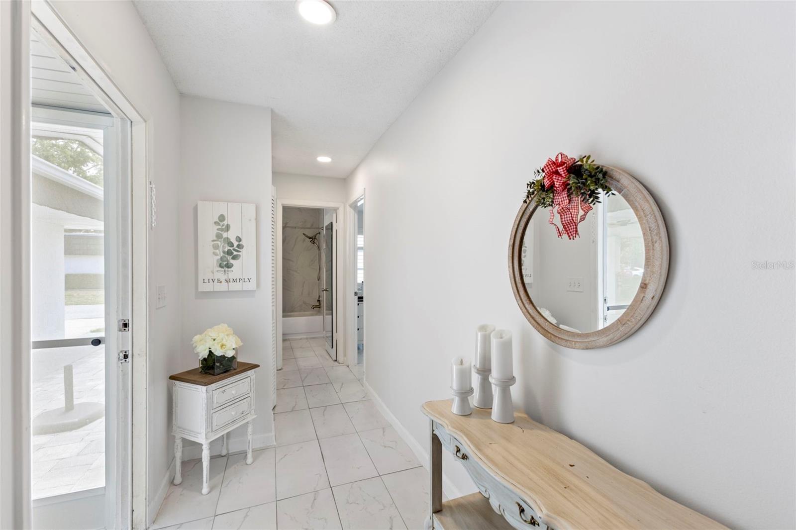 GLEN OAKS RIDGE VILLAS 1 - Residential