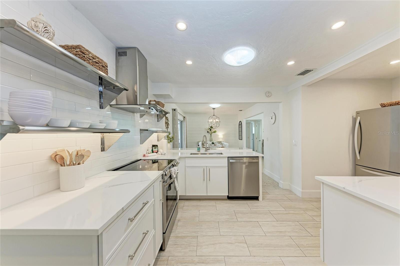 LAKE LA VISTA SUB, REP OF - Residential