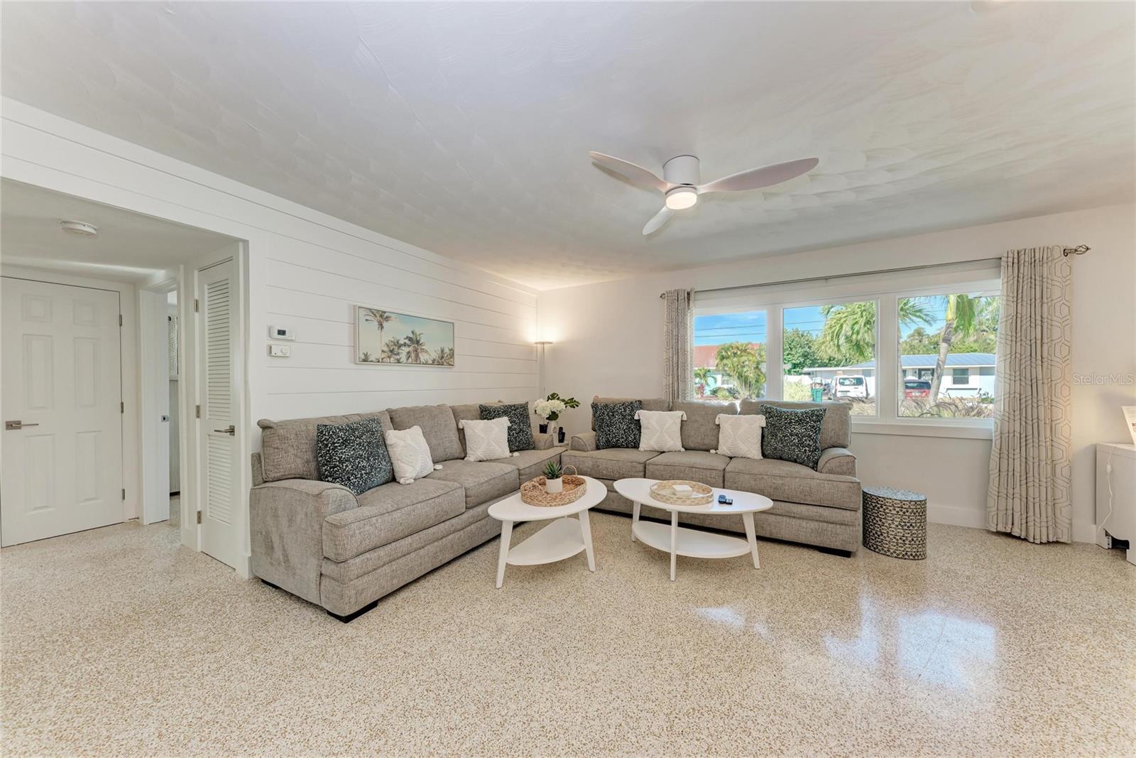 LAKE LA VISTA SUB, REP OF - Residential
