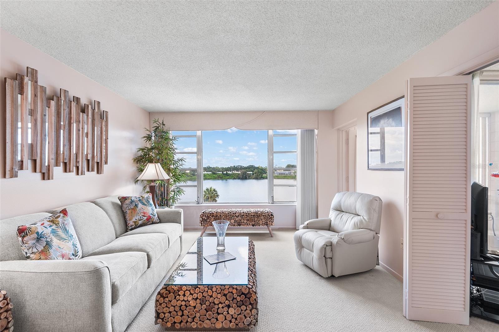 SPRING LAKE TOWERS - Residential