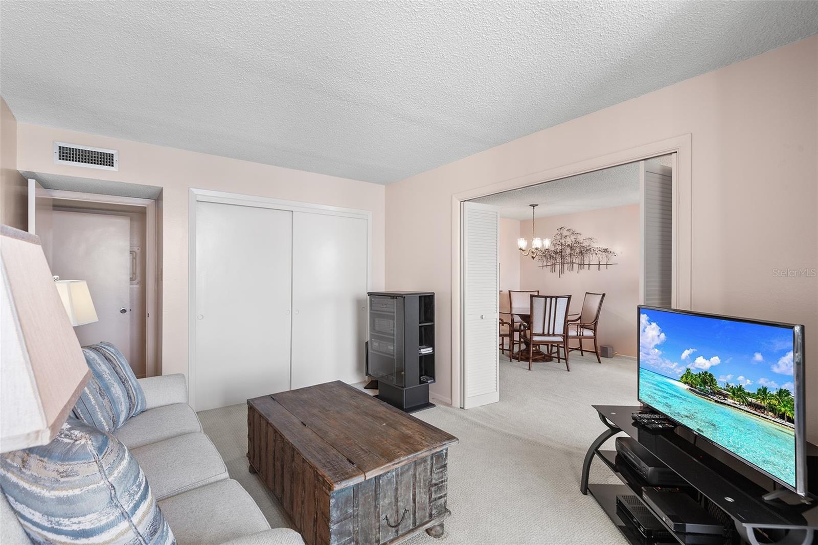 SPRING LAKE TOWERS - Residential