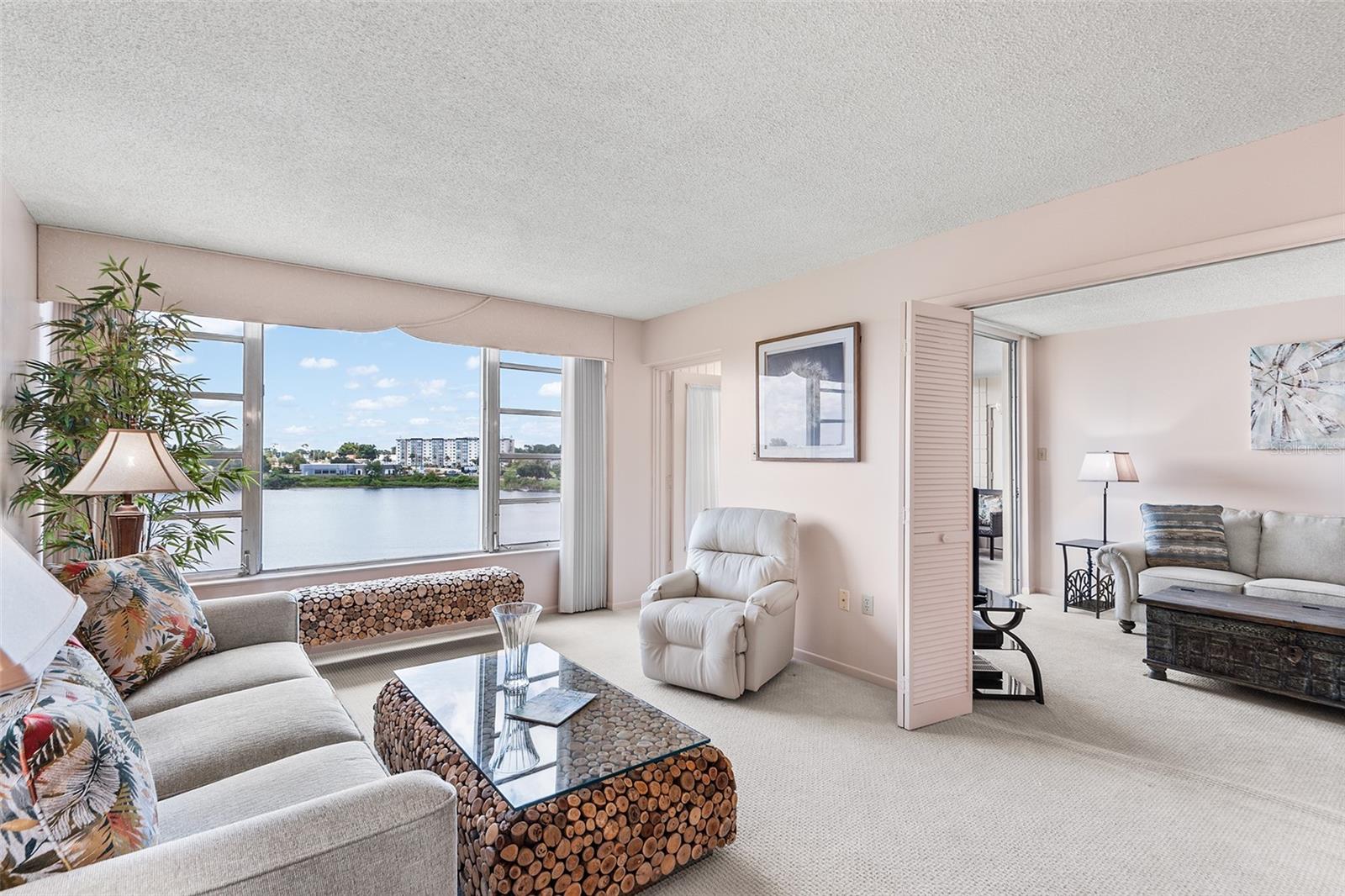 SPRING LAKE TOWERS - Residential
