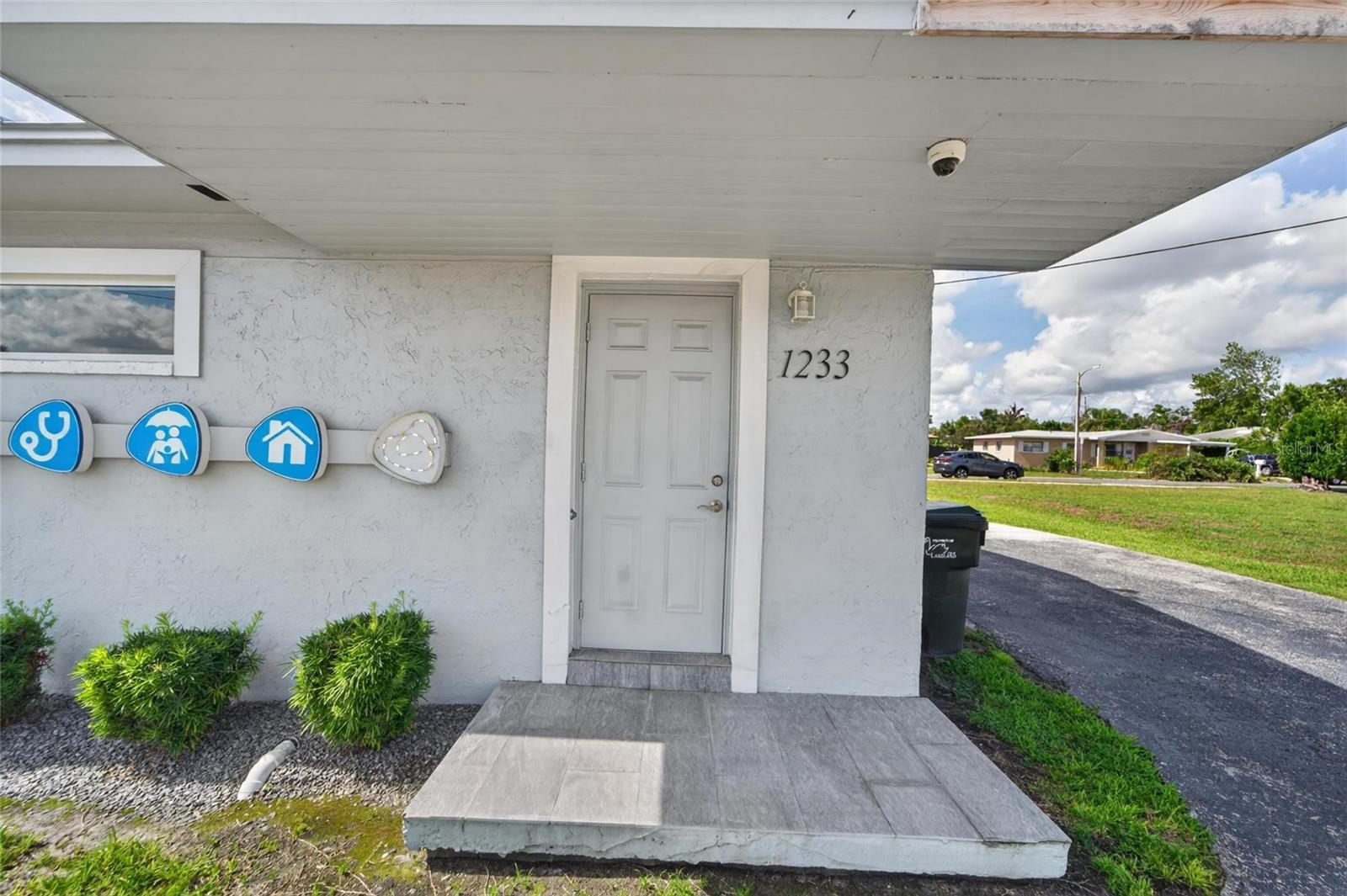 INTERLACHEN HEIGHTS - Commercial Sale