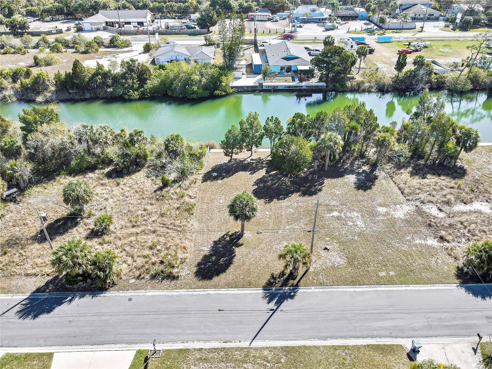 HERNANDO BEACH - Land