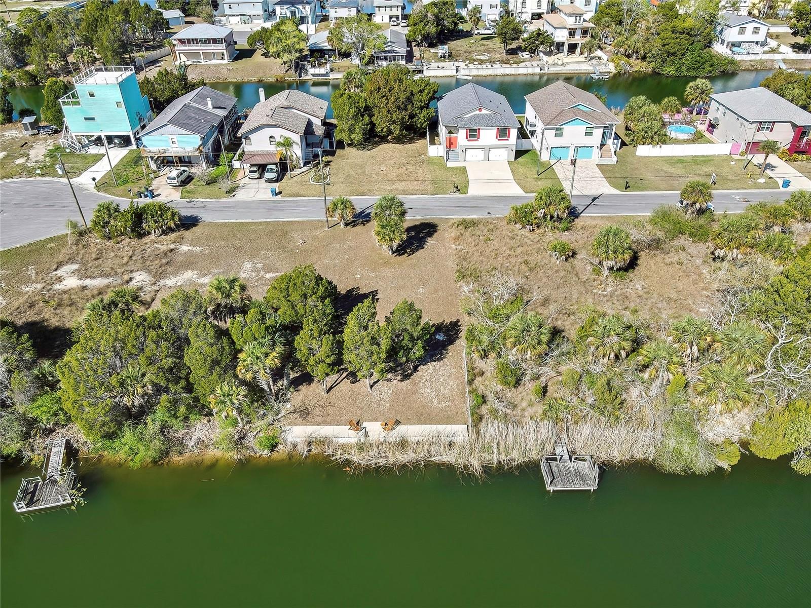 HERNANDO BEACH - Land