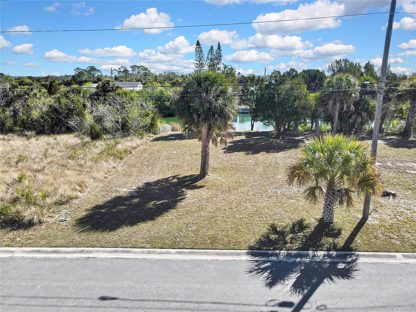 HERNANDO BEACH - Land