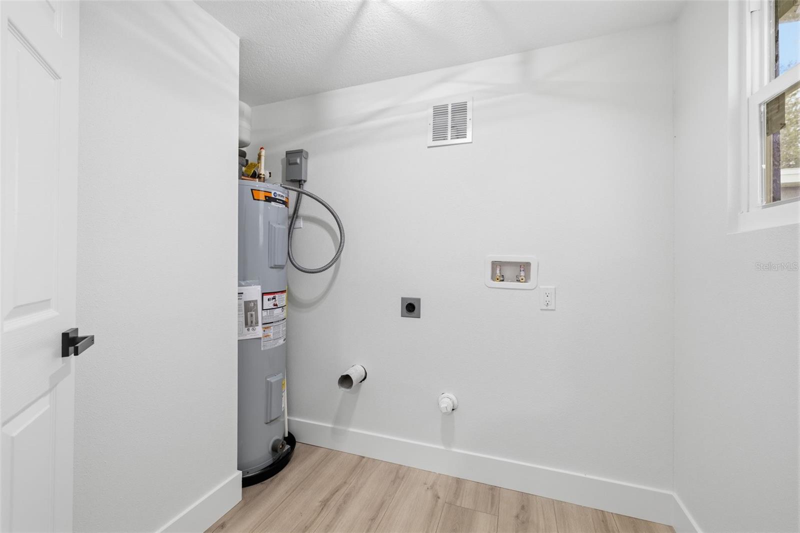 GANDY GARDENS 4 - Residential