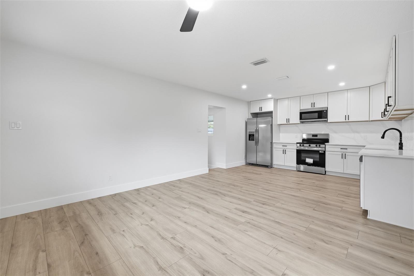 GANDY GARDENS 4 - Residential