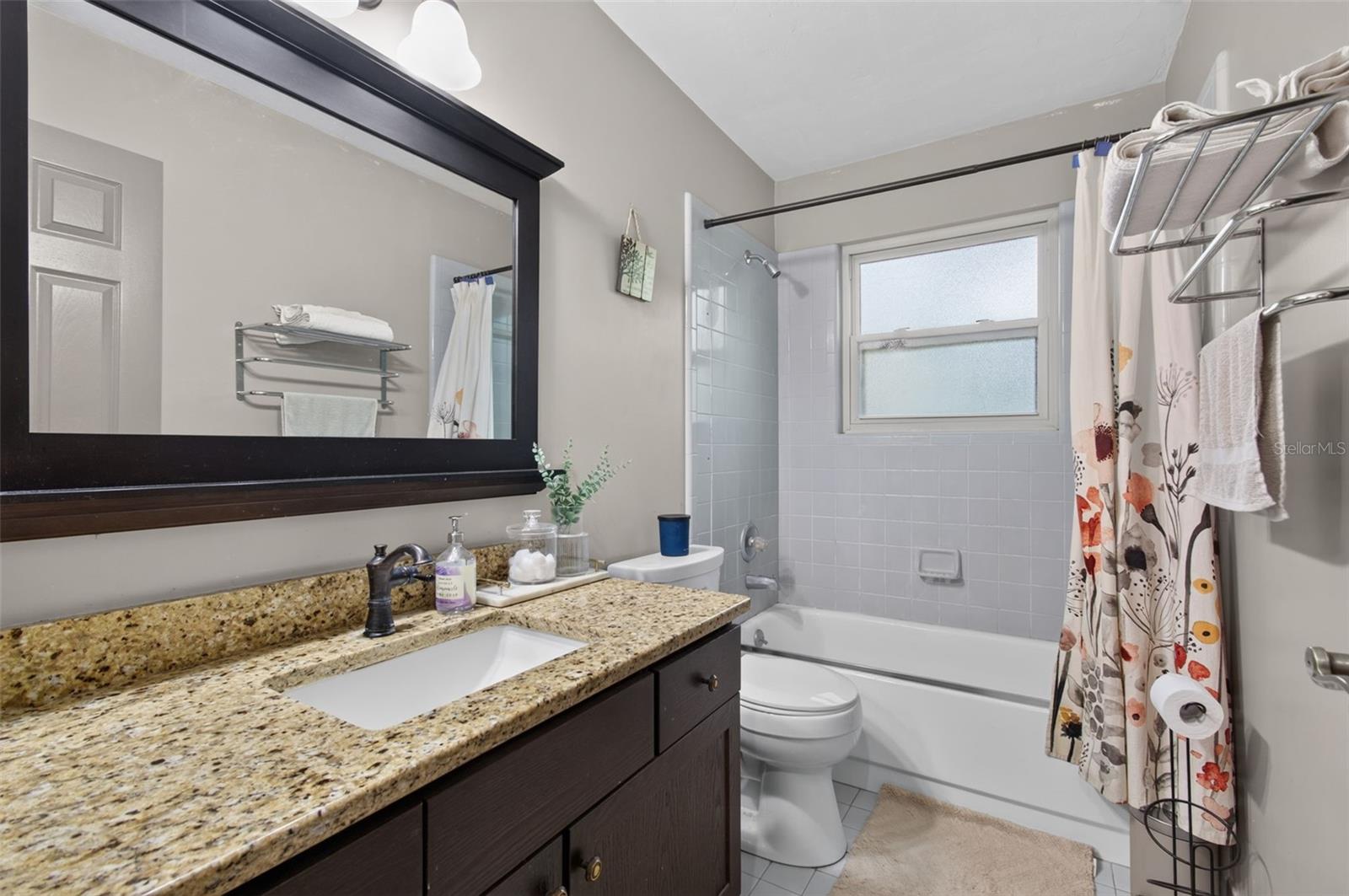 ROYAL GARDENS PH V - Residential