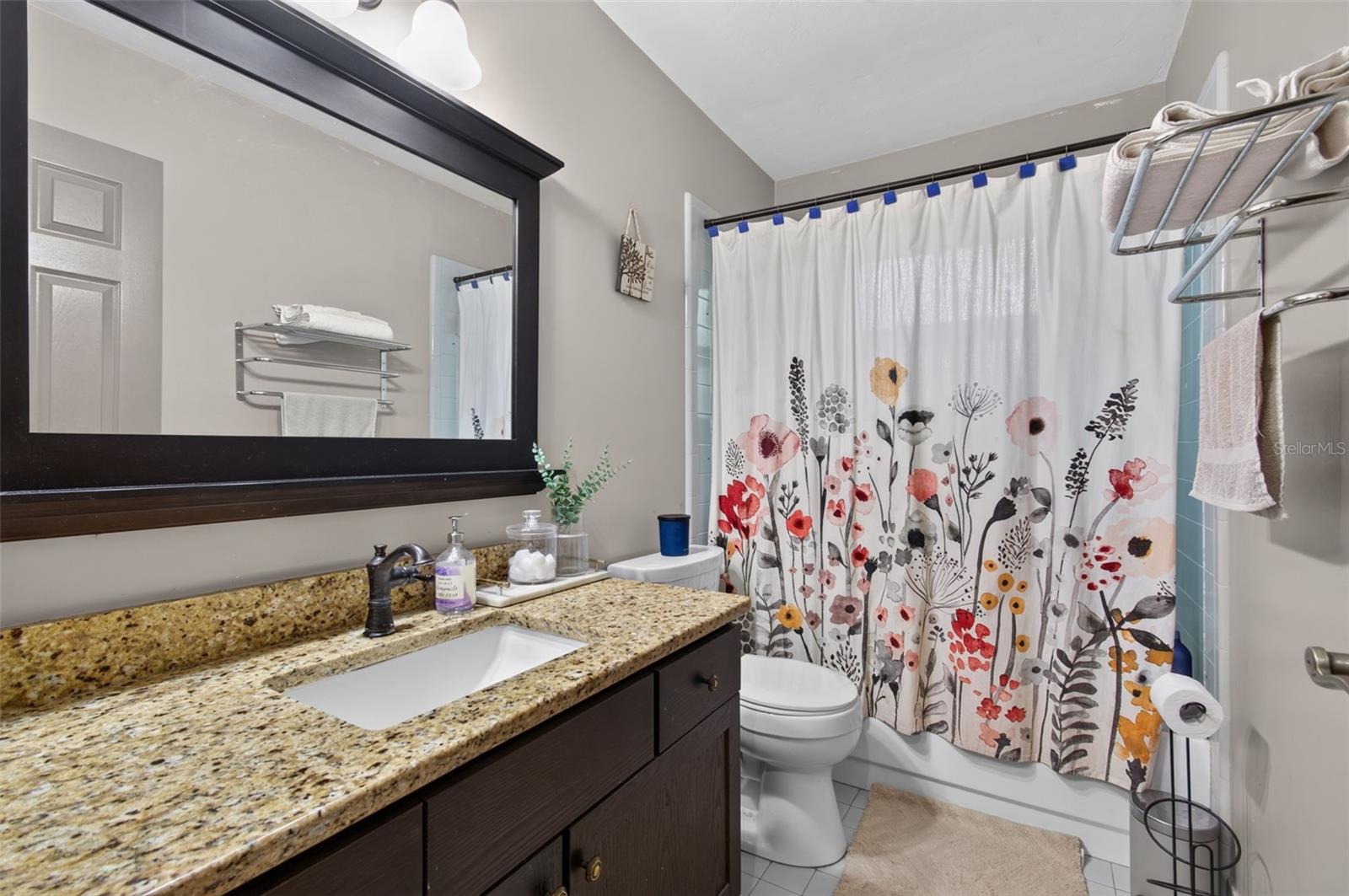 ROYAL GARDENS PH V - Residential