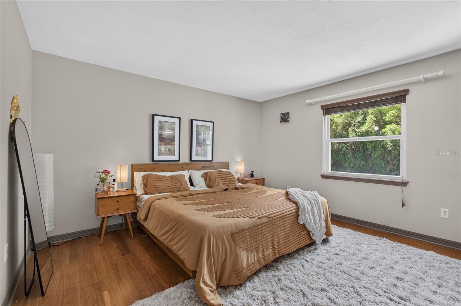 ROYAL GARDENS PH V - Residential