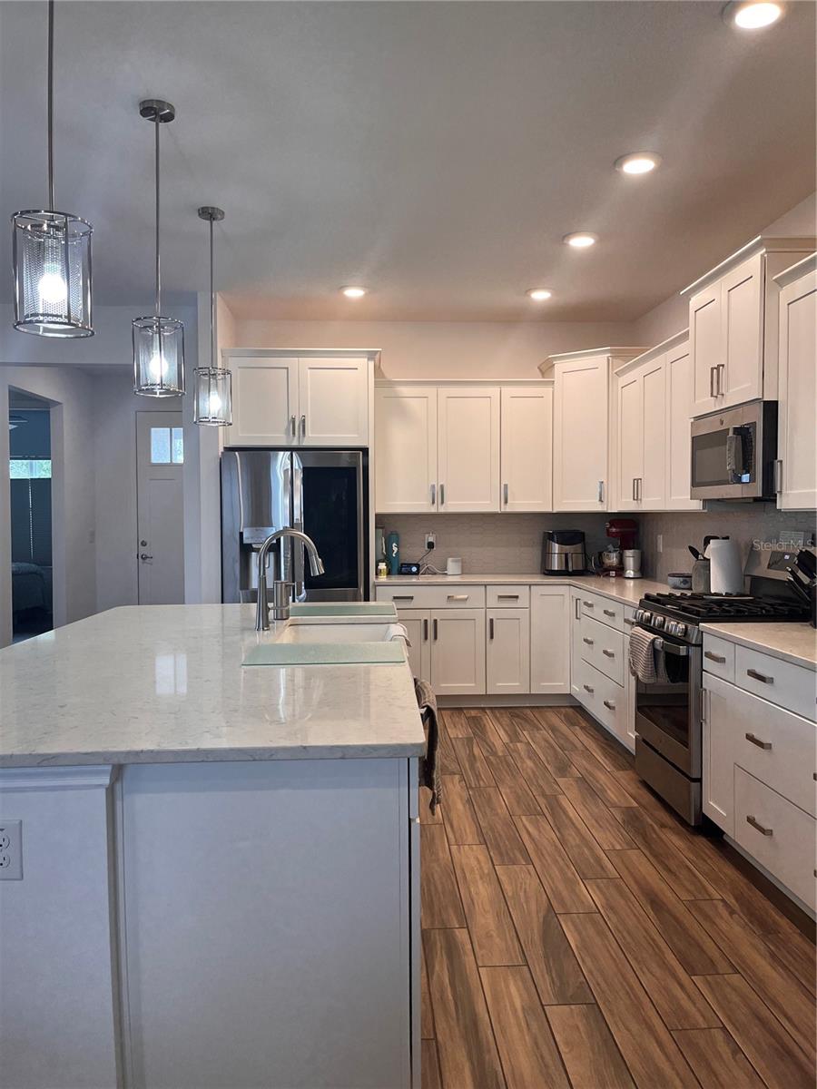 ON TOP OF THE WORLD - Residential Lease