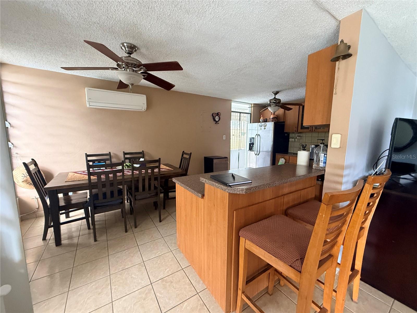 URB. BORINQUEN - Residential
