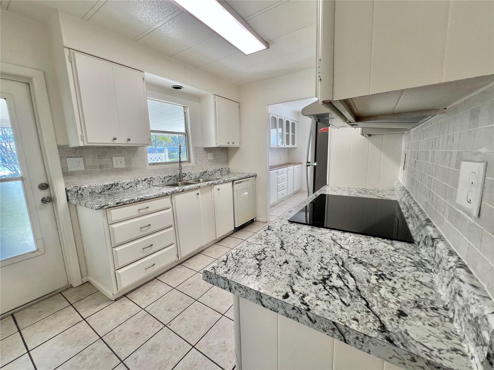 HAWTHORNE AT LEESBURG A COOP - Residential