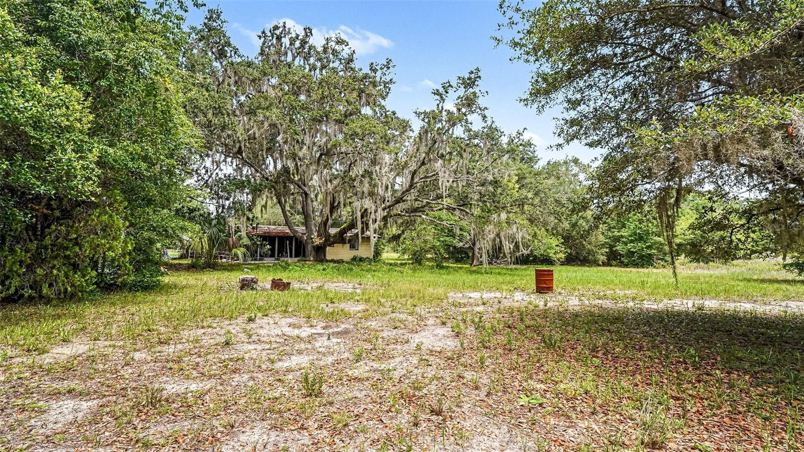 RAINBOW LAKES ESTATE - Residential