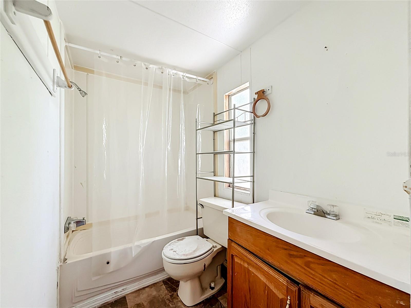 ACREAGE & UNREC - Residential