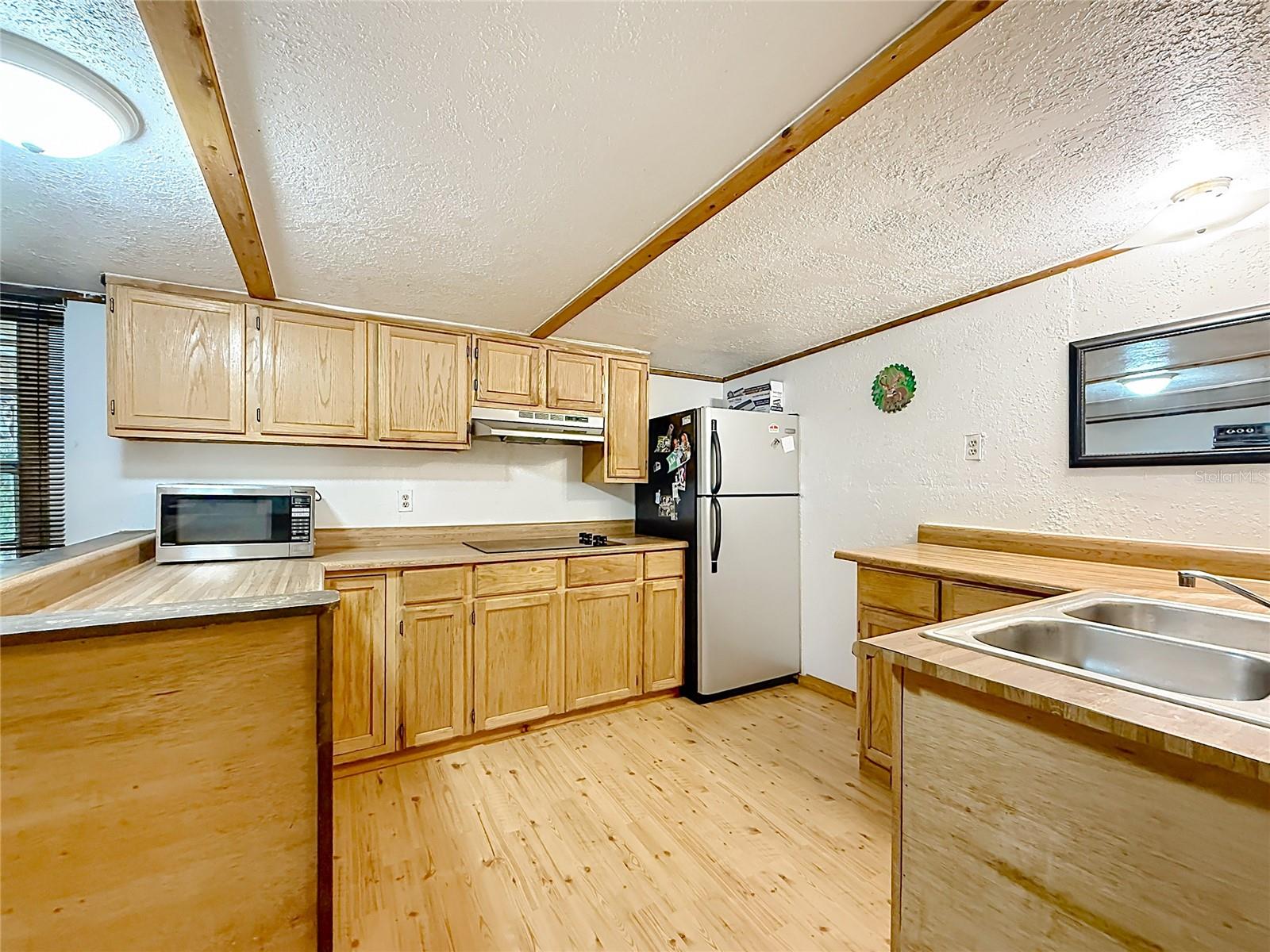 ACREAGE & UNREC - Residential