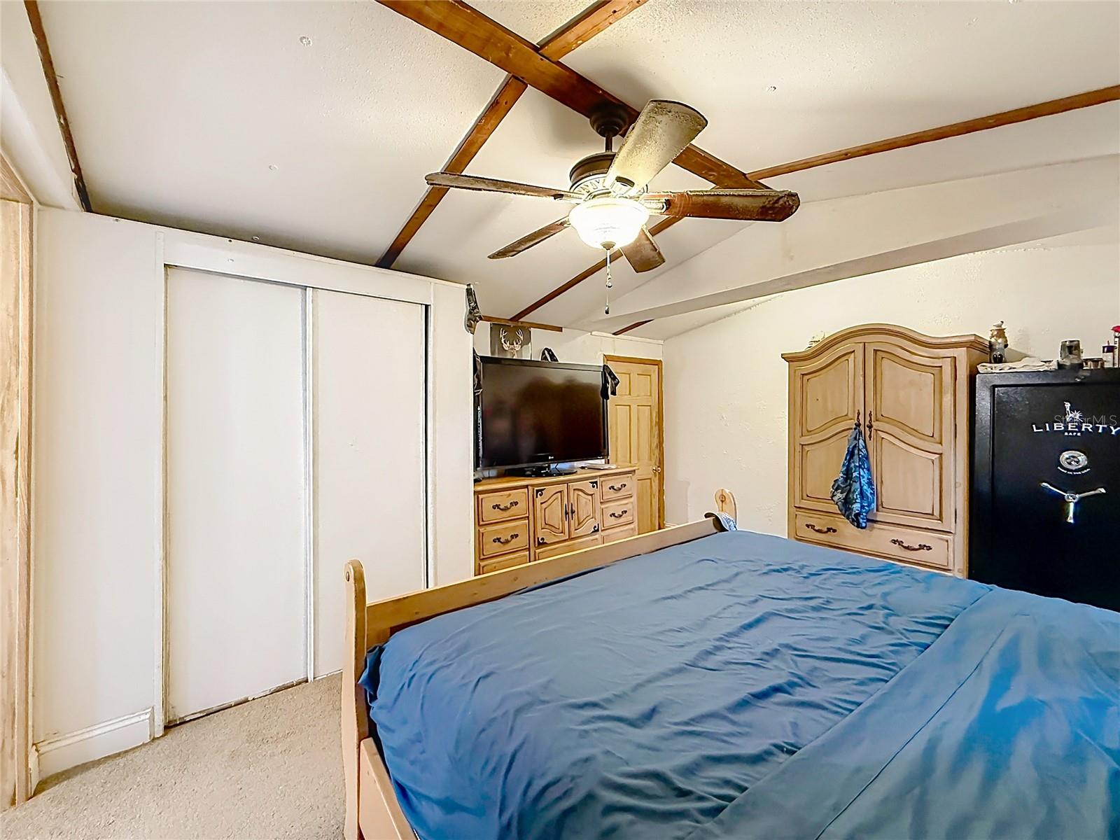 ACREAGE & UNREC - Residential