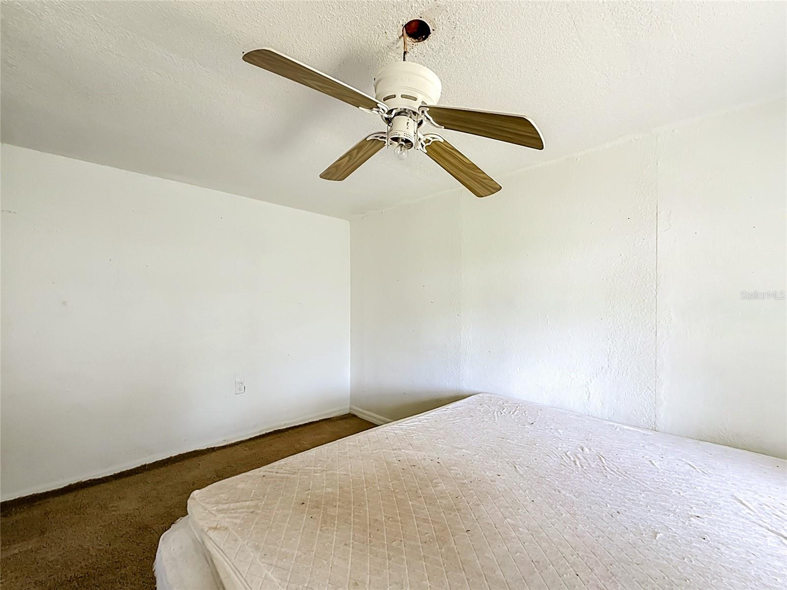 ACREAGE & UNREC - Residential