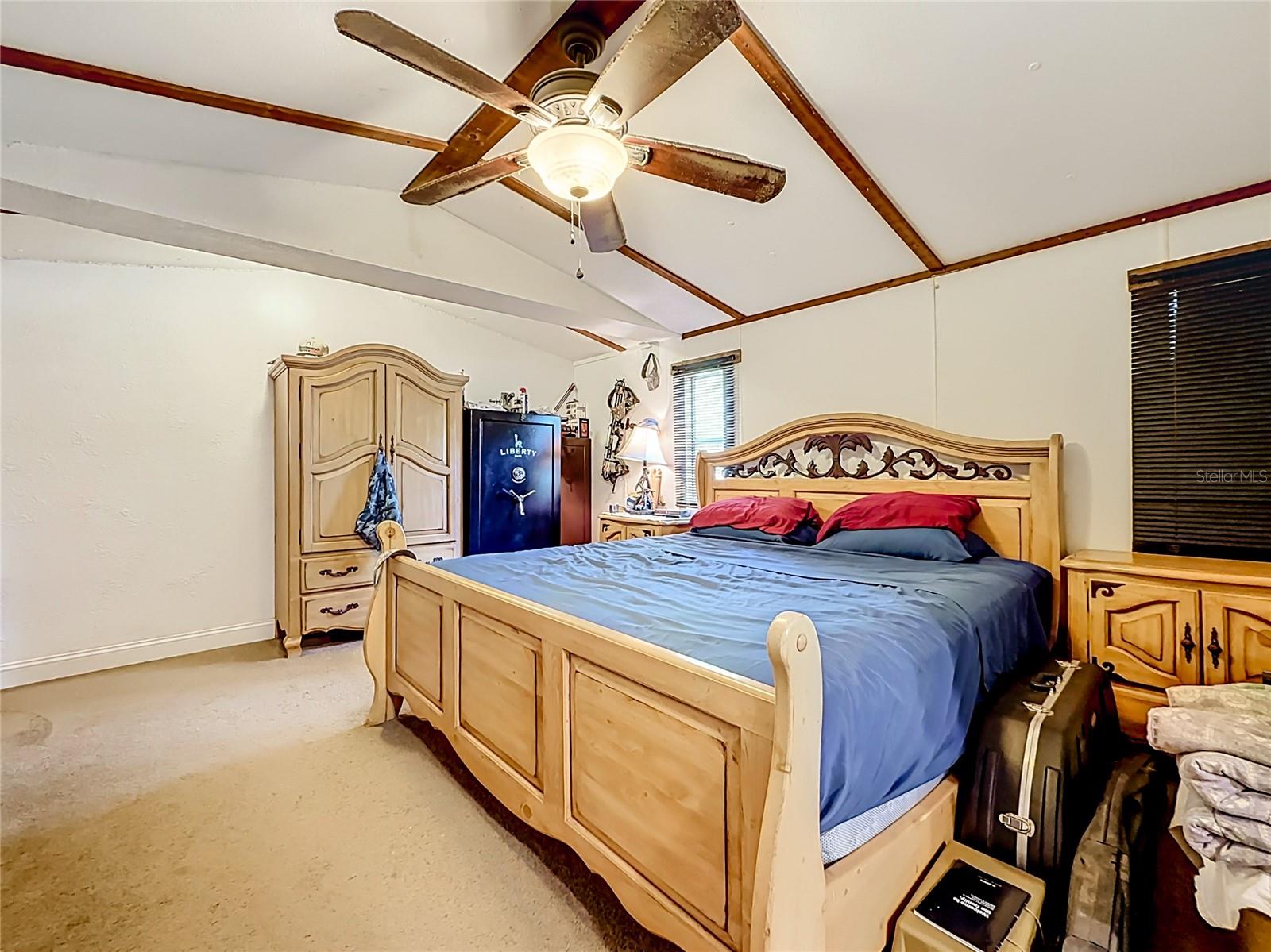 ACREAGE & UNREC - Residential