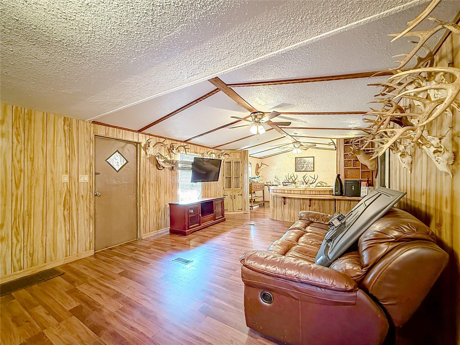 ACREAGE & UNREC - Residential