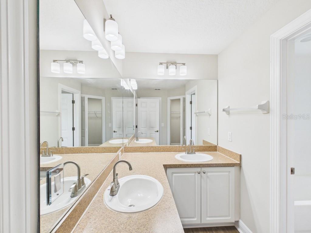 OAK HILL ADD TO BRKSVL - Residential