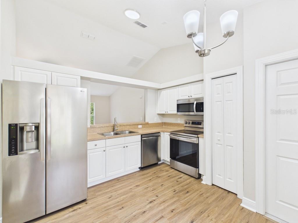 OAK HILL ADD TO BRKSVL - Residential
