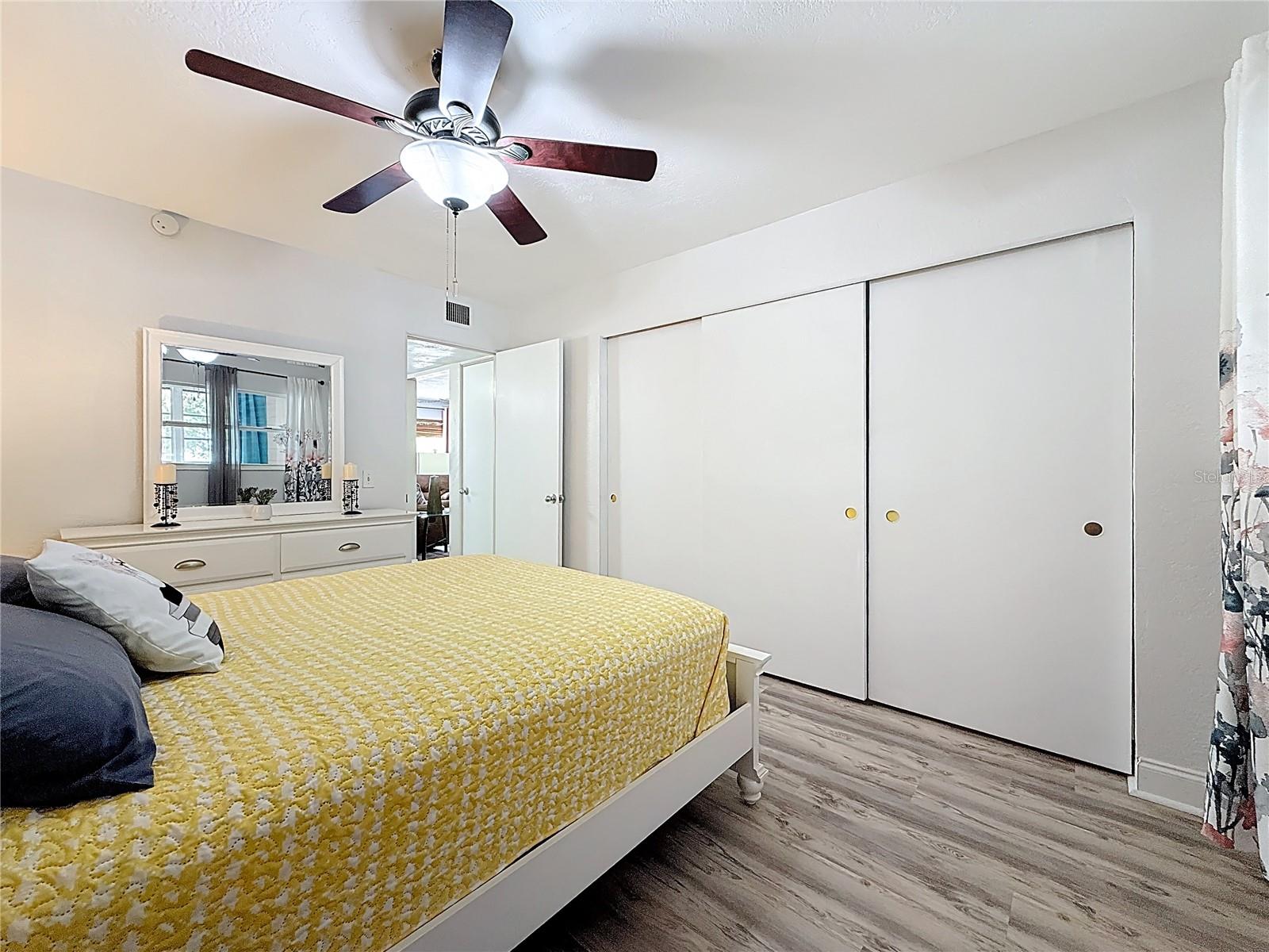 CLEARVIEW OAKS PARADISE - Residential