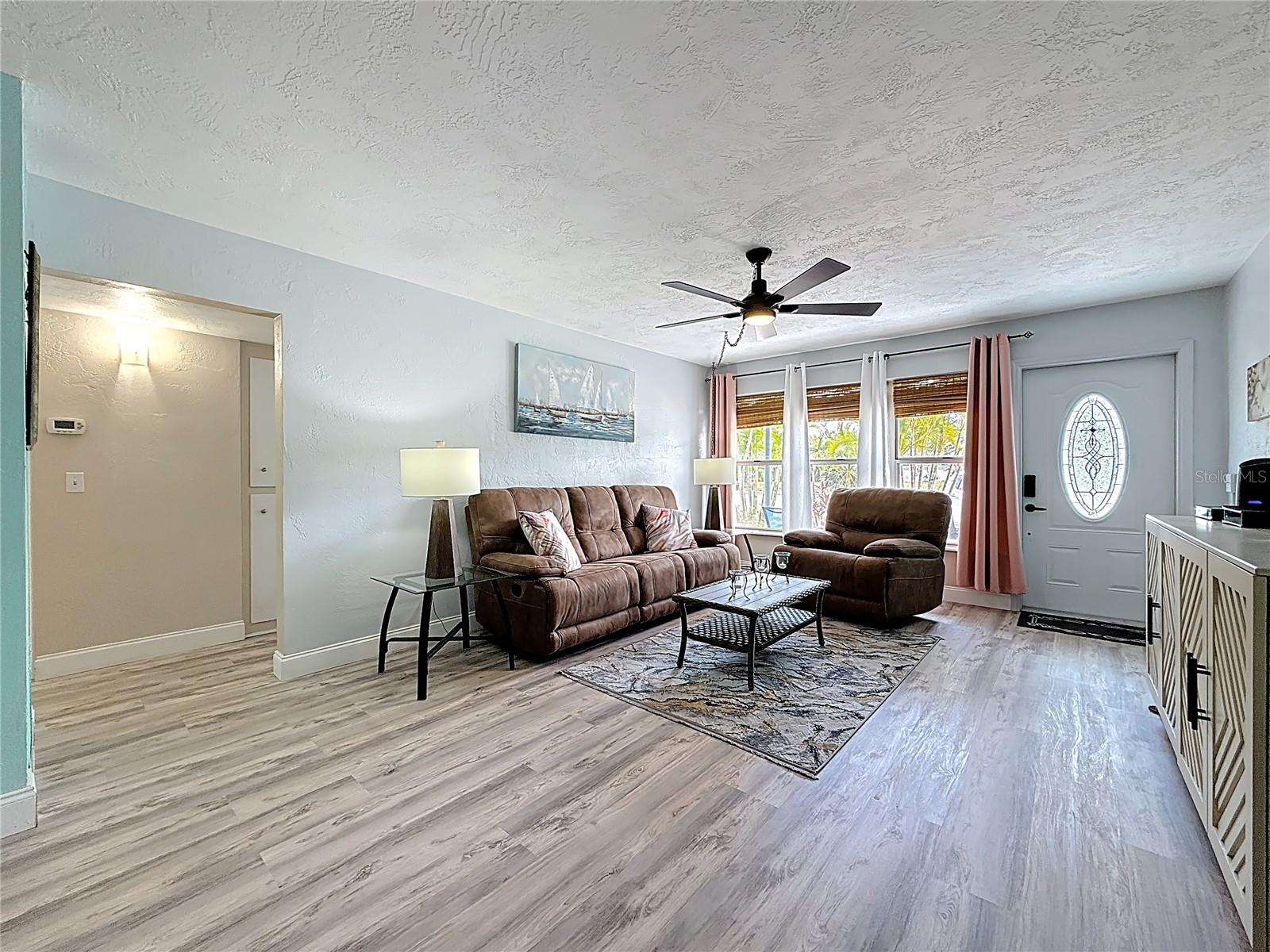 CLEARVIEW OAKS PARADISE - Residential