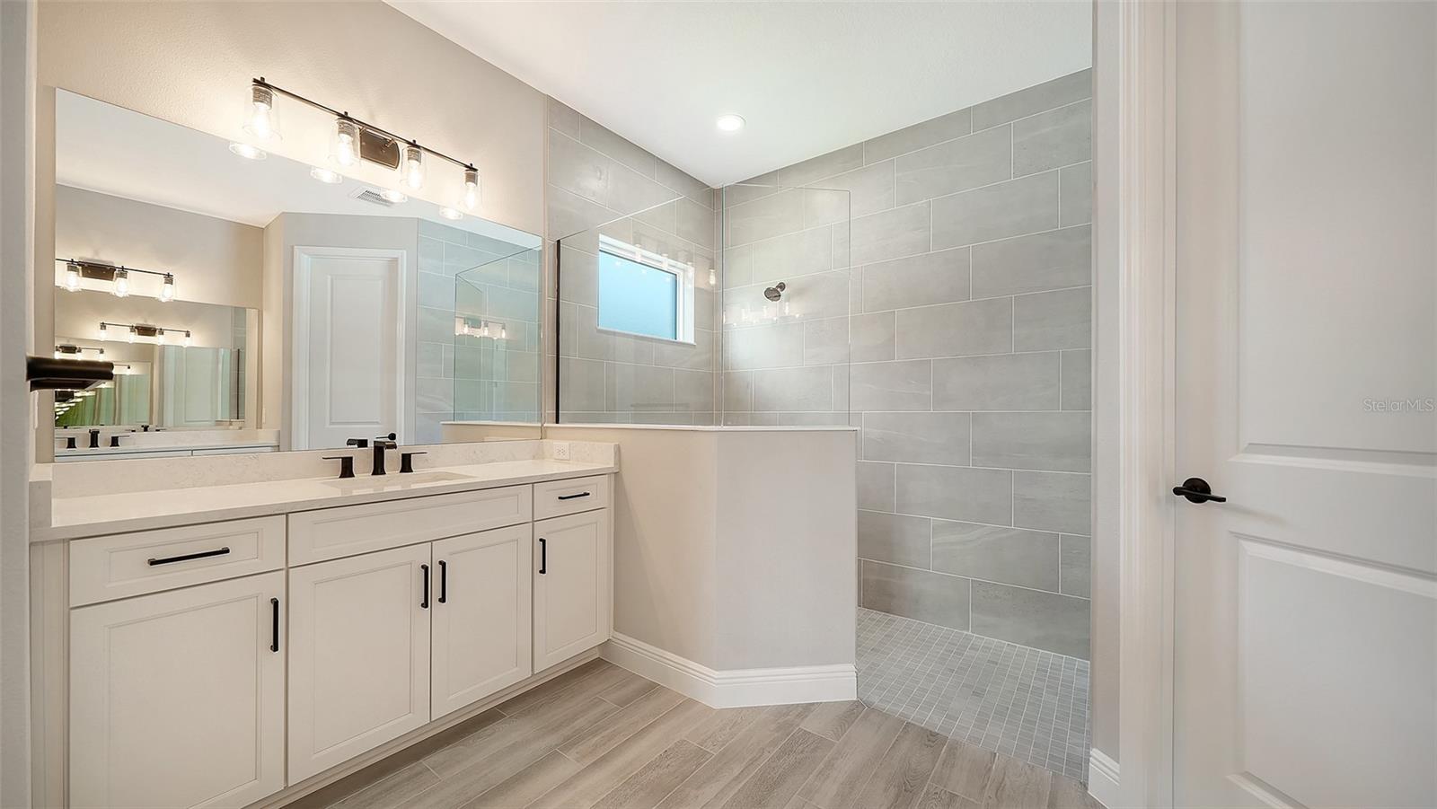 WINDWARD AT LAKEWOOD RANCH PHASE 2 - Residential
