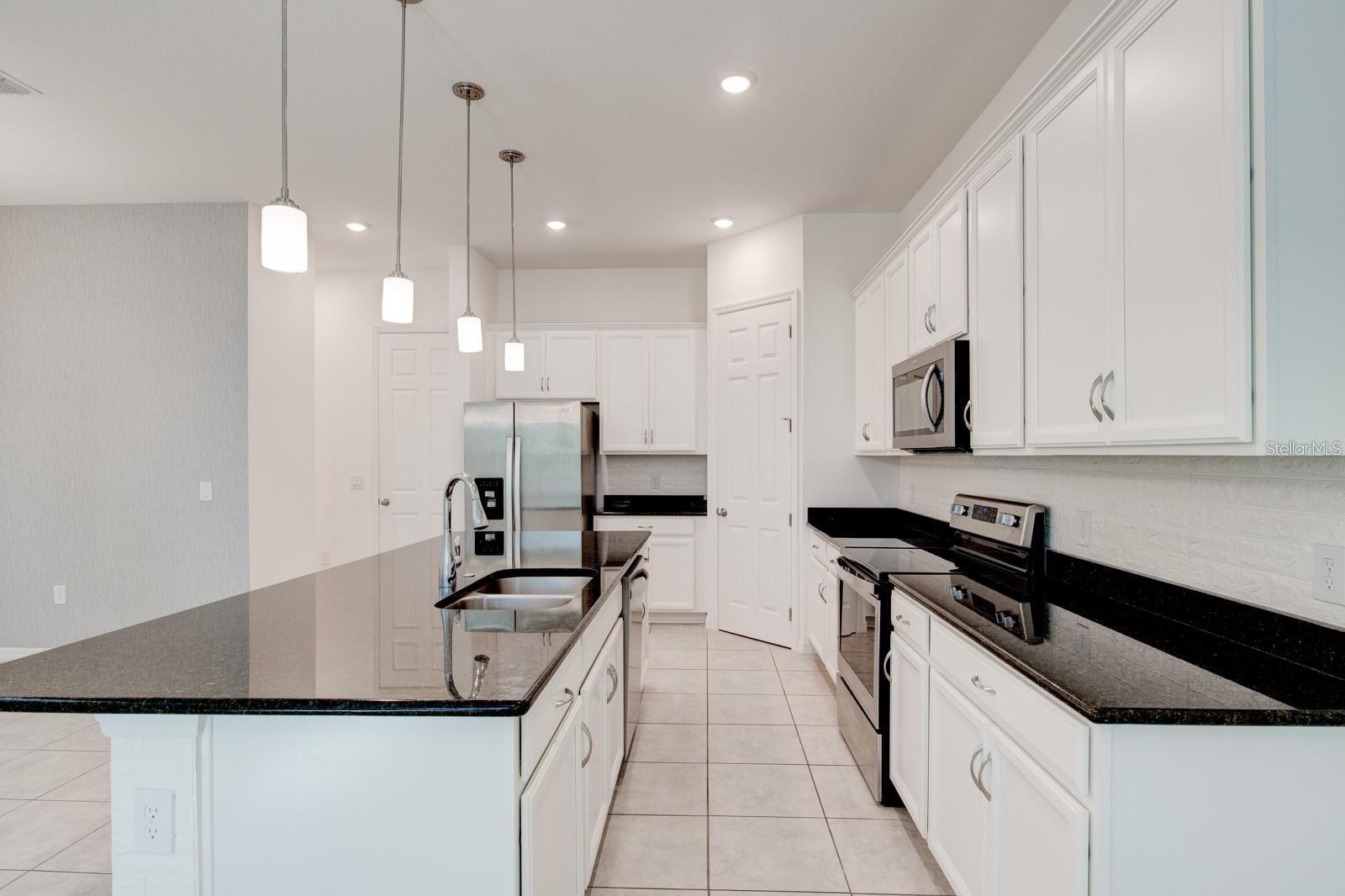 WATERMARK PH 2B - Residential Lease