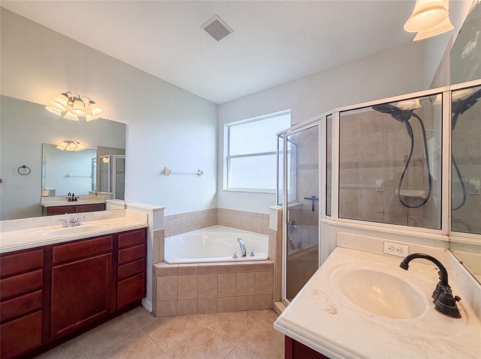 LEESBURG SLEEPY HOLLOW FIRST ADD - Residential
