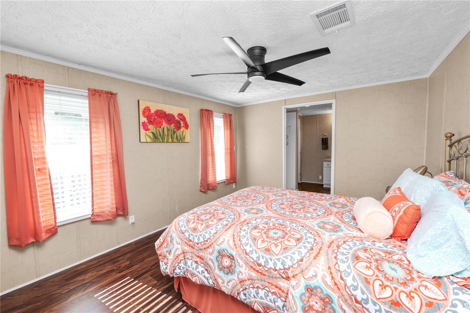 LAKESIDE HILLS ESTATES - Residential