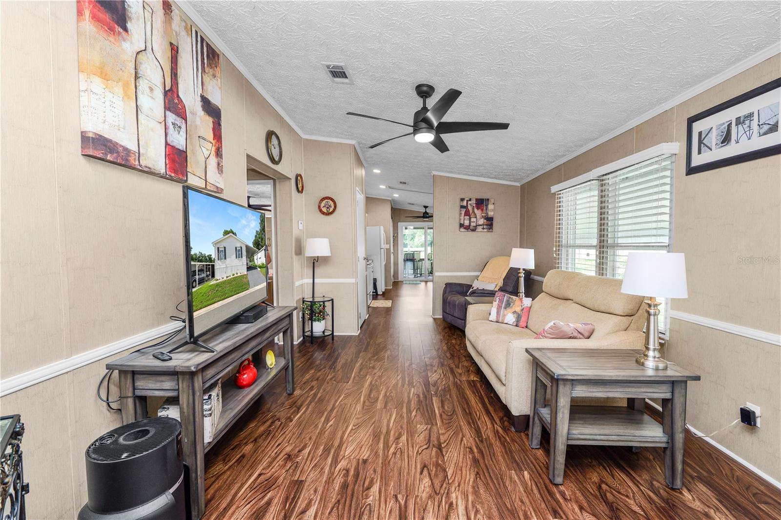 LAKESIDE HILLS ESTATES - Residential