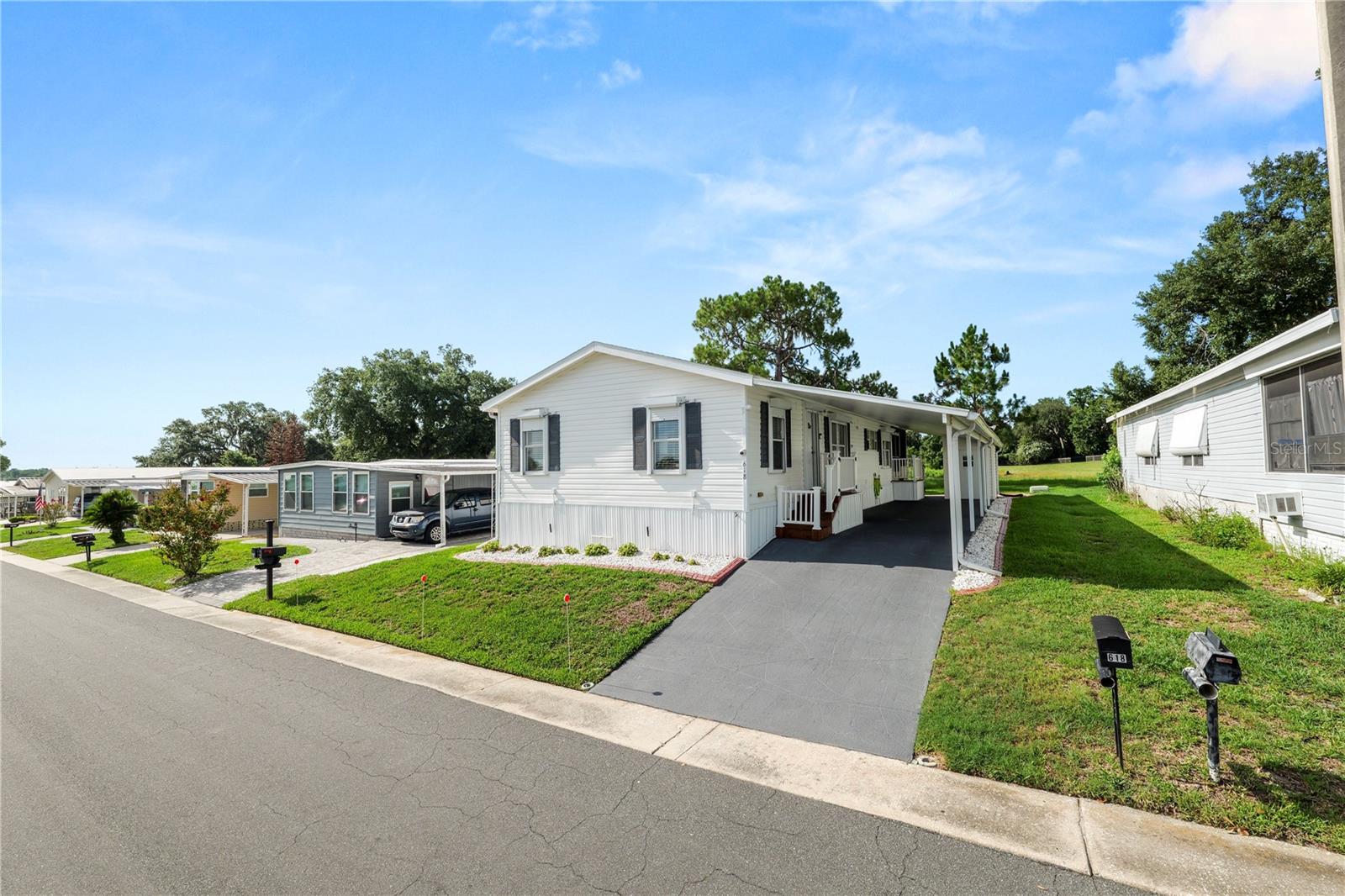 LAKESIDE HILLS ESTATES - Residential