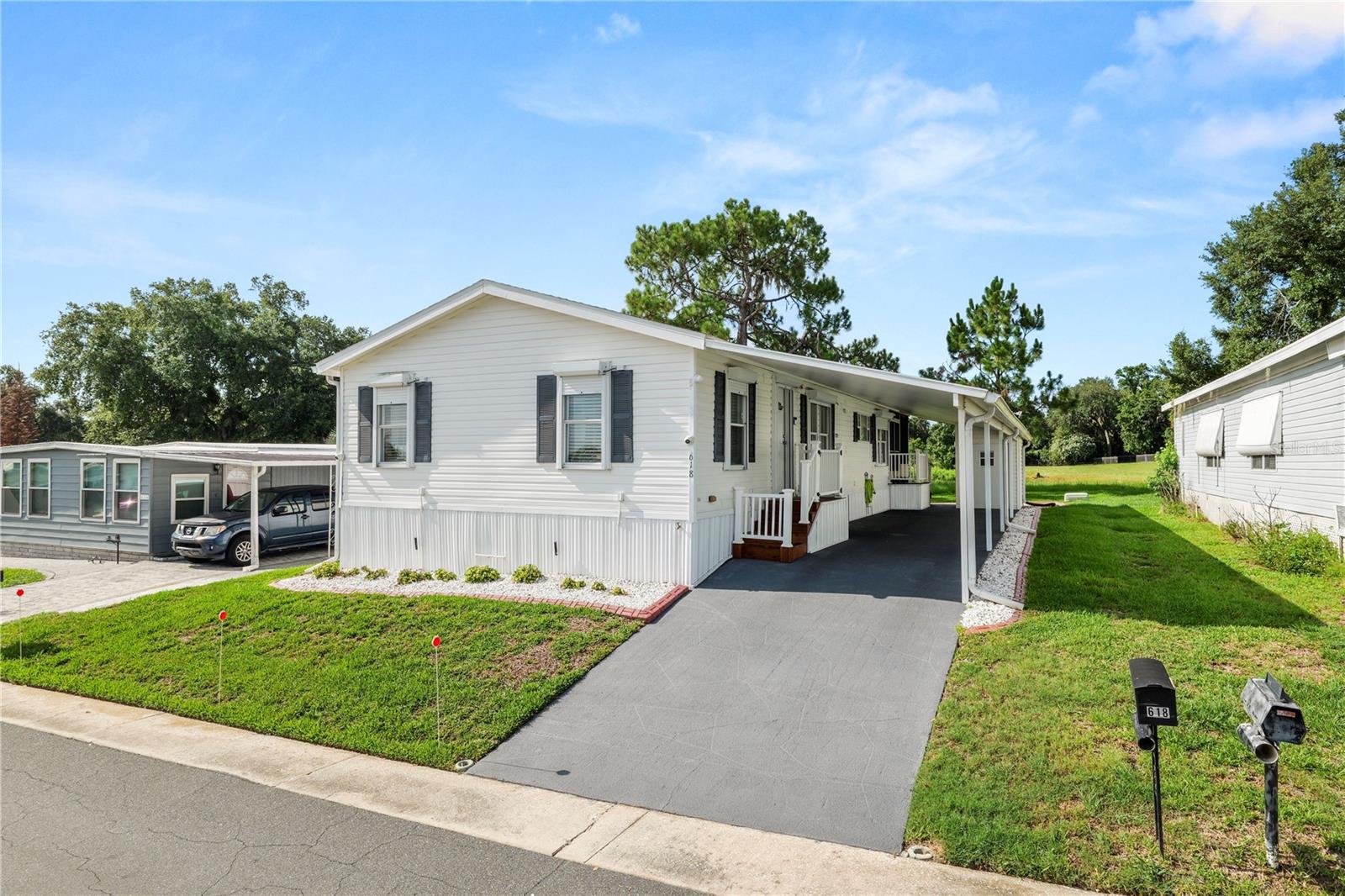 LAKESIDE HILLS ESTATES - Residential