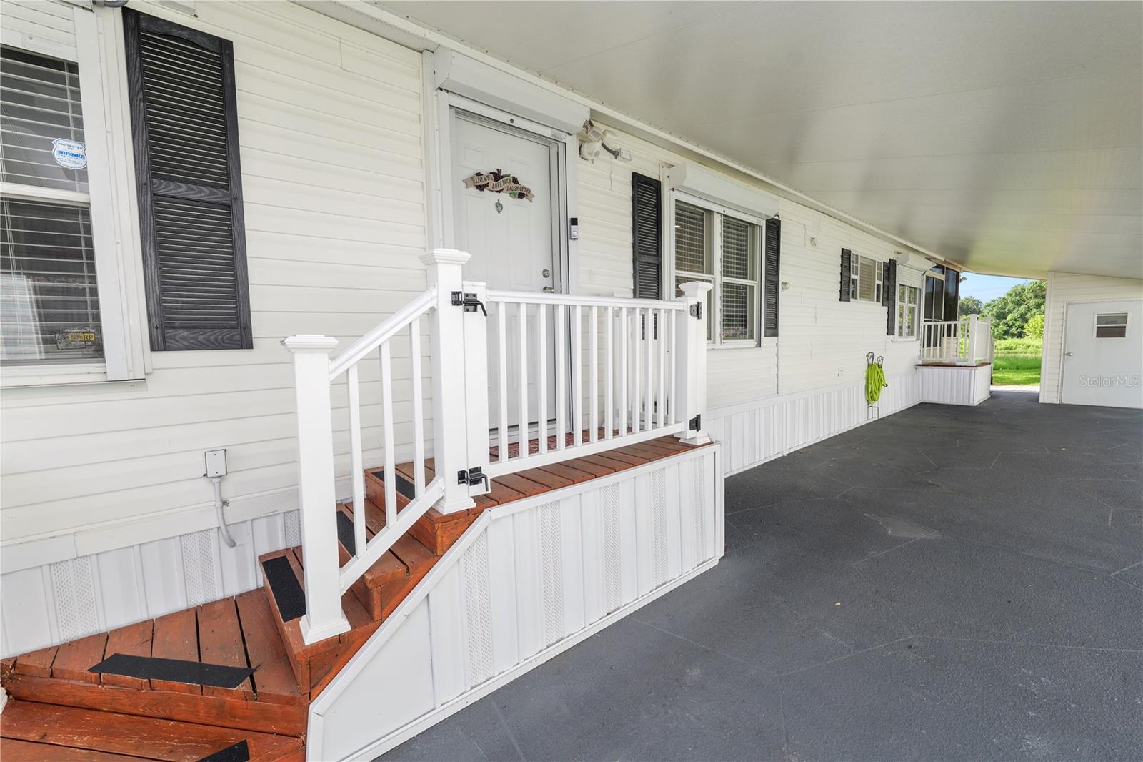 LAKESIDE HILLS ESTATES - Residential