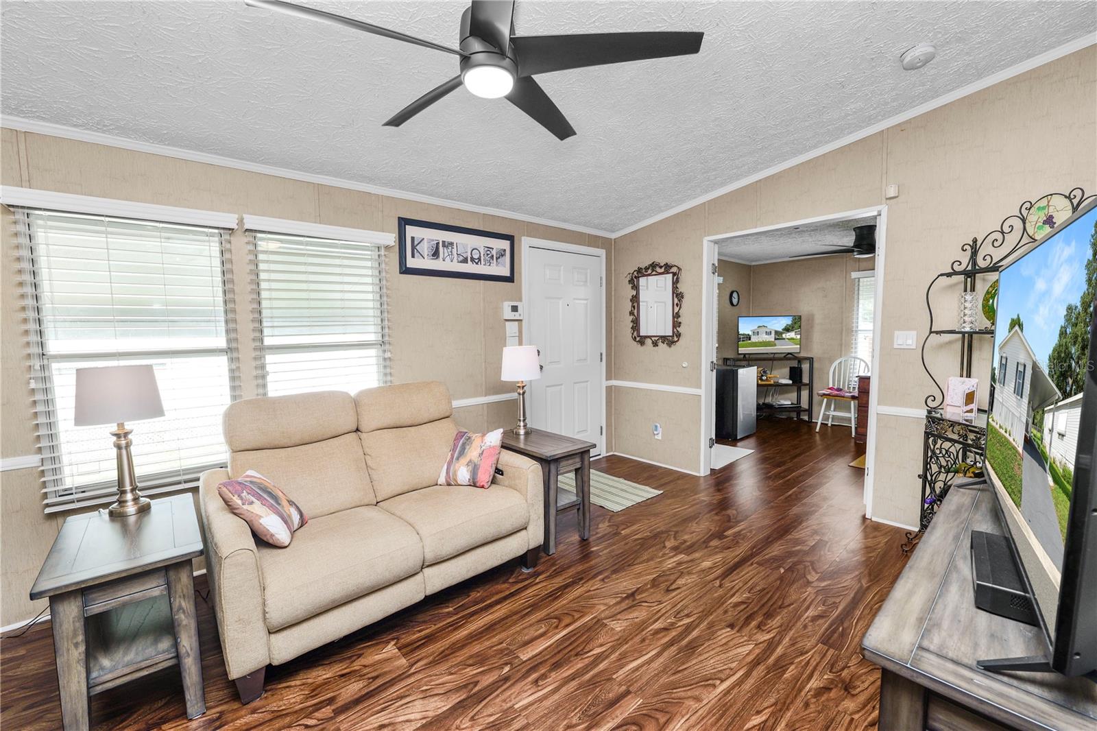 LAKESIDE HILLS ESTATES - Residential